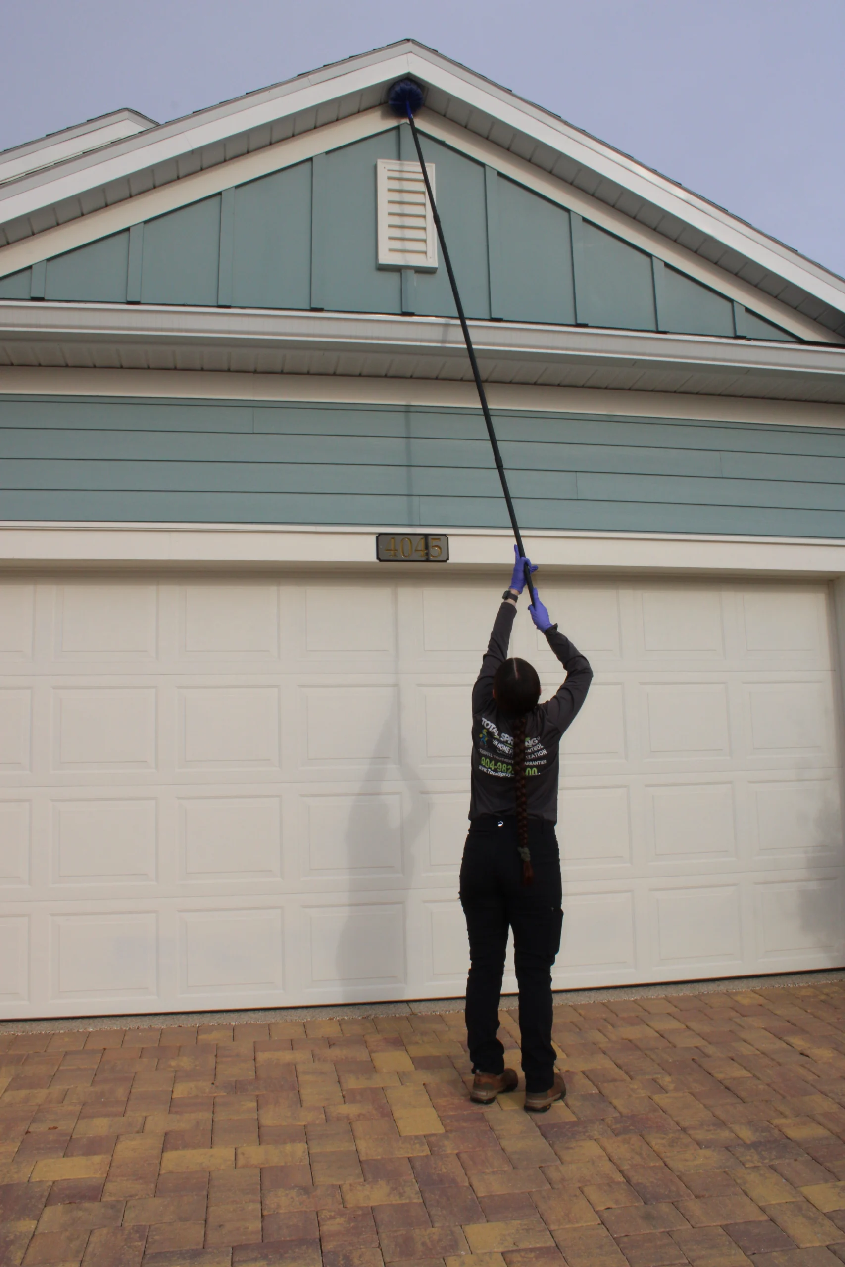 web dusting garage